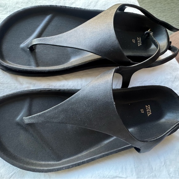 Zara Shoes - Zara Black thong sandals.